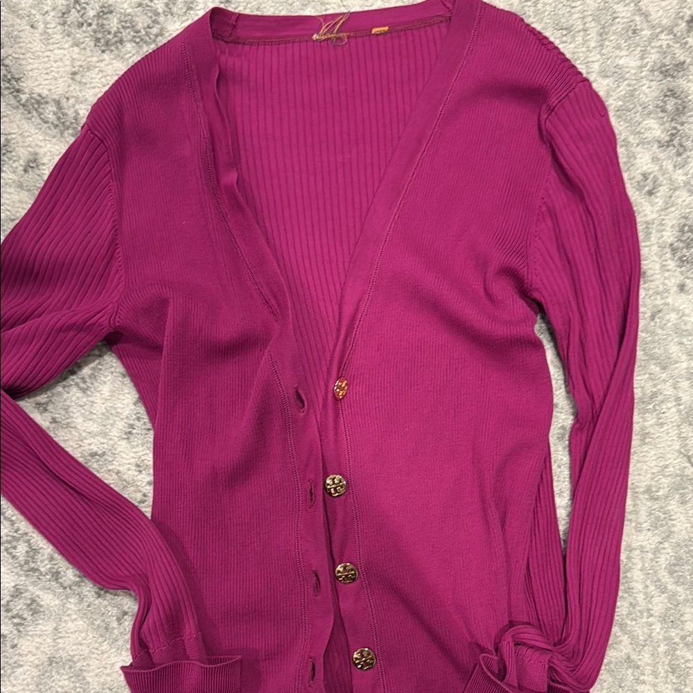 Pink V-Neck Cardigan Sweater with Ribbed Texture